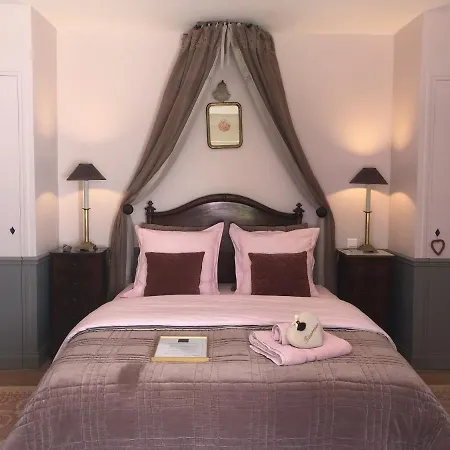 Couette-café Les Aurochs 4*