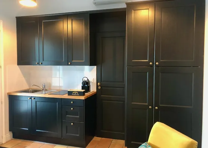 Les Aurochs Bed & Breakfast Grimaud