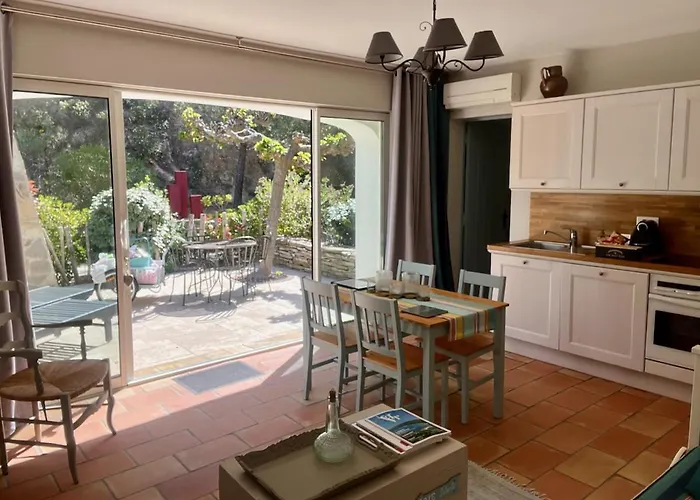 Bed & Breakfast Les Aurochs Grimaud