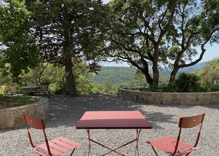 Les Aurochs Bed & Breakfast 4*