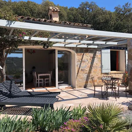 Les Aurochs Oda ve Kahvaltı 4*