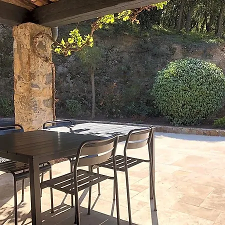 Alojamento de Acomodação e Pequeno-almoço Les Aurochs Grimaud